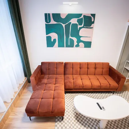 Apartment I Got 5 On It #2 - Brand New By Pink Flamingo